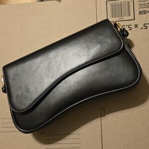 Elegant Black Women's Bag